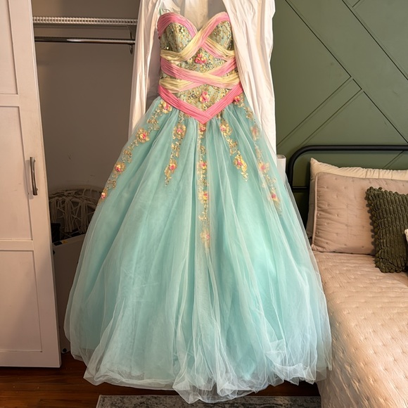 Terani Strapless Cinderella Prom Dress - Picture 5 of 9